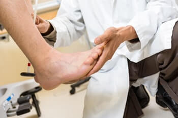 Podiatrist, foot doctor in the New York County: Midtown Manhattan NY (Murray Hill, Rose Hill, Kips Bay, Nomad, Gramercy Park, Peter Cooper Village, Midtown East, West Village, Chelsea, Garment District) and Kings County: Brooklyn, NY (Dumbo, Сobble Hill, Boerum Hill, Carroll Gardens, Brooklyn Heights, Clinton Hill, Columbia Street Waterfront District, Gowanus, Vinegar Hill, Park Slope) areas